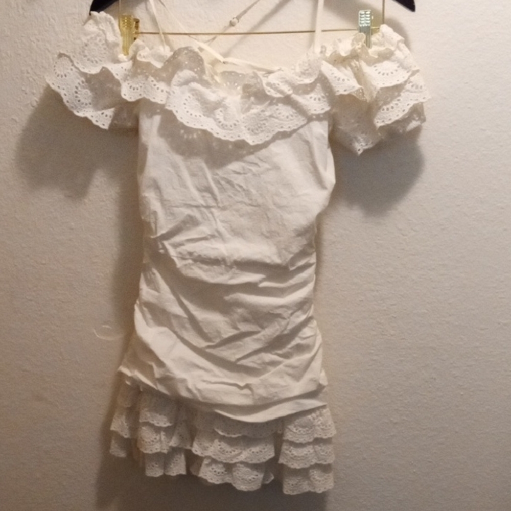 White Off-Shoulder Lace Dress